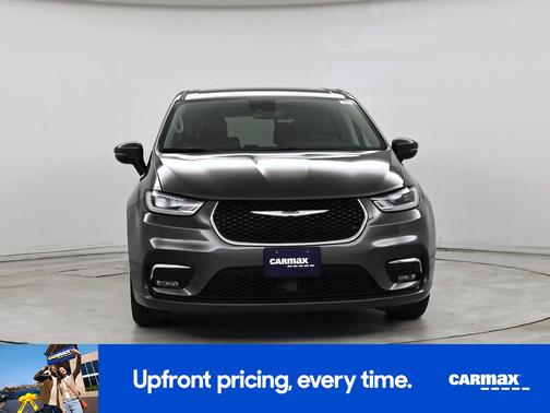 Gray 2023 Chrysler Pacifica Touring L