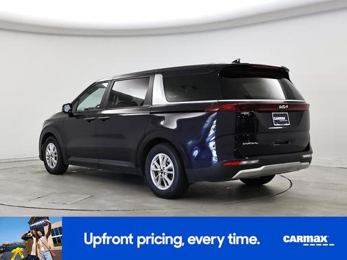 2024 Kia Carnival LX Seat Package