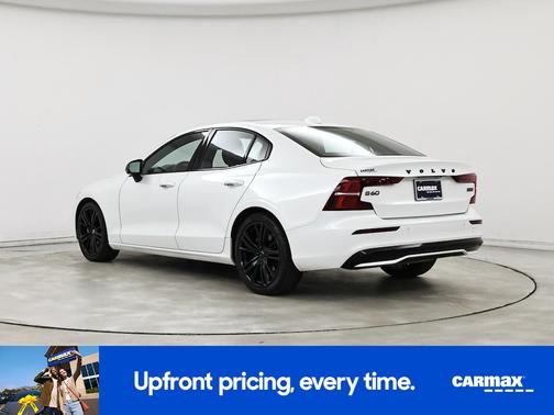 2023 Volvo S60 B5 Plus Black Edition