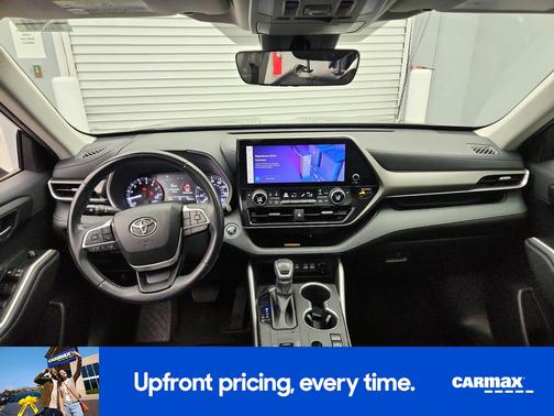 Blue 2023 Toyota Highlander XLE