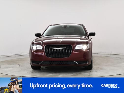 2019 Chrysler 300 Touring