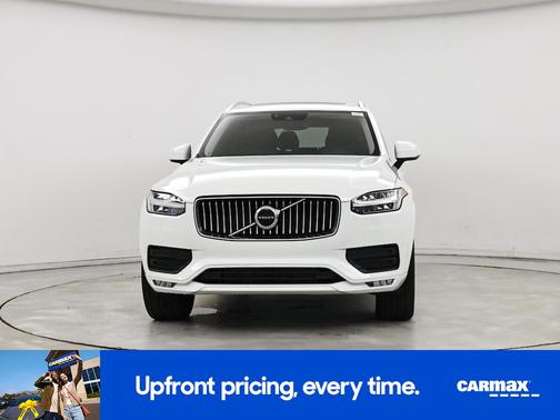 2022 Volvo XC90 T5 Momentum