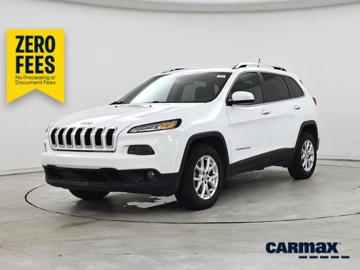 White 2018 Jeep Cherokee Latitude