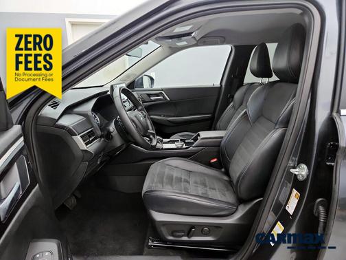 Gray 2025 Mitsubishi Outlander SE