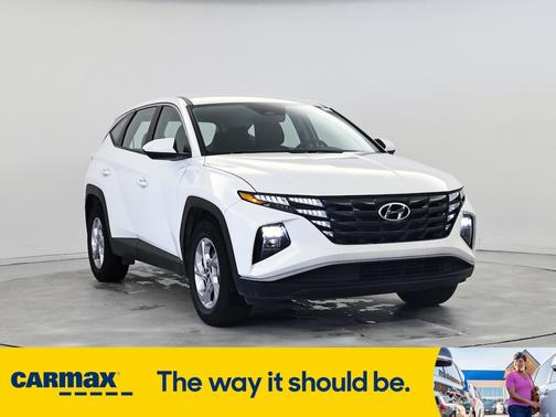 2023 Hyundai TUCSON SE
