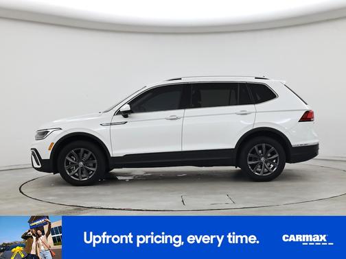 White 2023 Volkswagen Tiguan SE