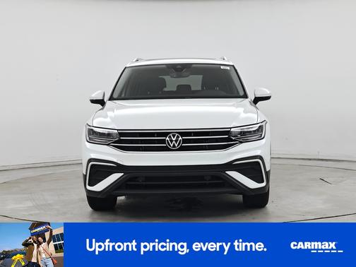 White 2023 Volkswagen Tiguan SE