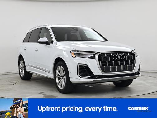 White 2025 Audi Q7 Premium Plus