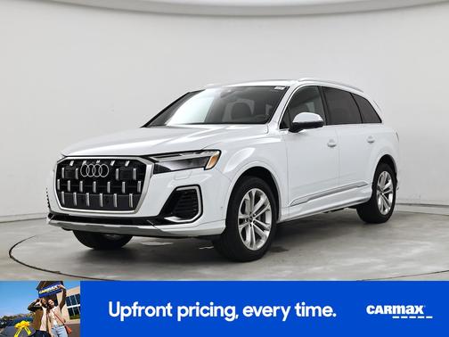 White 2025 Audi Q7 Premium Plus