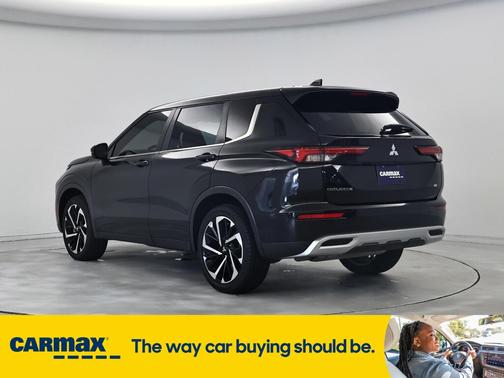 2022 Mitsubishi Outlander SE