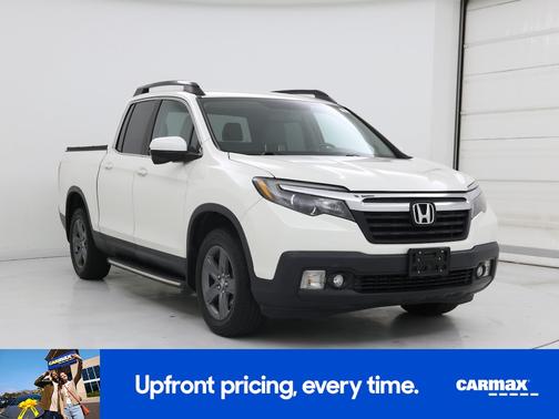 White 2017 Honda Ridgeline RTL