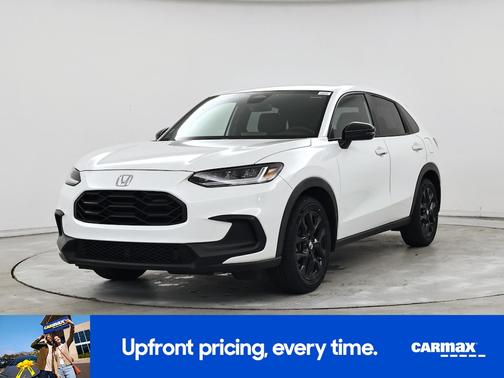 White 2023 Honda HR-V Sport