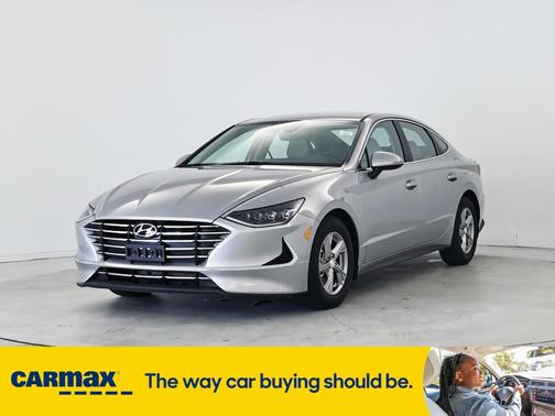 2023 Hyundai SONATA SE