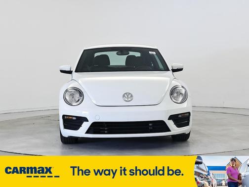 2019 Volkswagen Beetle SE