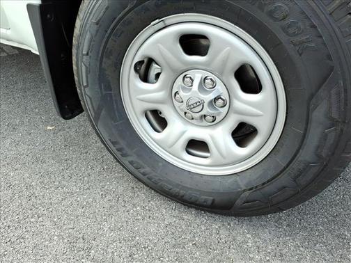 2025 Nissan Frontier S