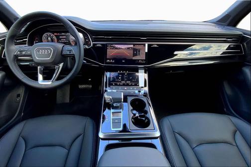 Waitomo Blue me 2026 Audi Q7 45 Premium