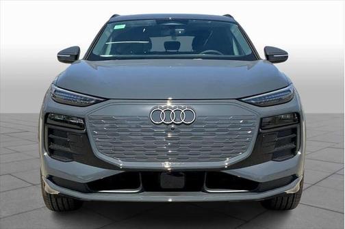 2025 Audi Q6 e-tron Premium Plus