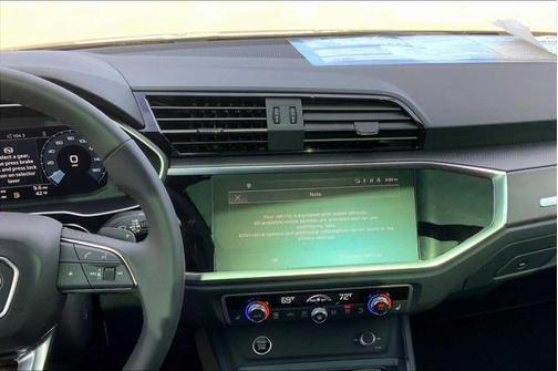 2025 Audi Q3 Premium 45 TFSI S line quattro Tiptronic