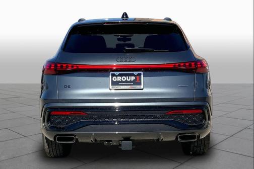 Daytona Gray pe 2026 Audi Q5 Premium Plus TFSI quattro S tronic