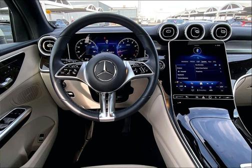 2025 Mercedes-Benz GLC 300 4MATIC