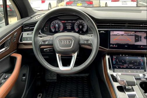 2025 Audi Q7 45 Premium Plus