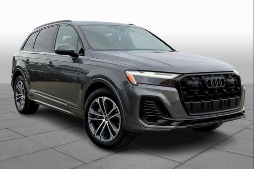 2025 Audi Q7 45 Premium Plus