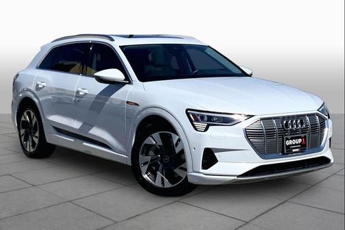 Glacier White Metallic 2022 Audi e-tron Premium Plus