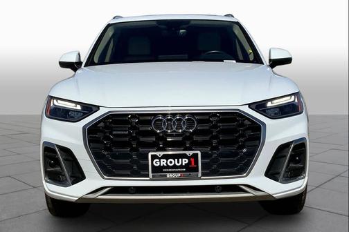 Glacier White Metallic 2023 Audi Q5 45 S line Premium Plus