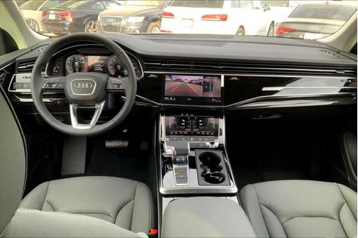 2025 Audi Q8 55 Premium Plus