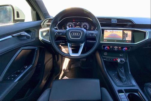 Ibis White 2023 Audi Q3 45 S line Premium Plus