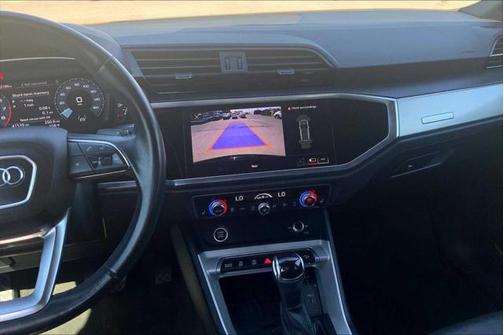 2024 Audi Q3 Premium 45 TFSI S line quattro Tiptronic