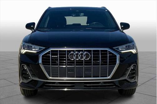 2024 Audi Q3 Premium 45 TFSI S line quattro Tiptronic