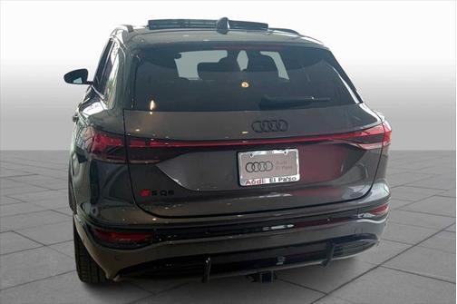 2025 Audi SQ6 e-tron Premium Plus quattro