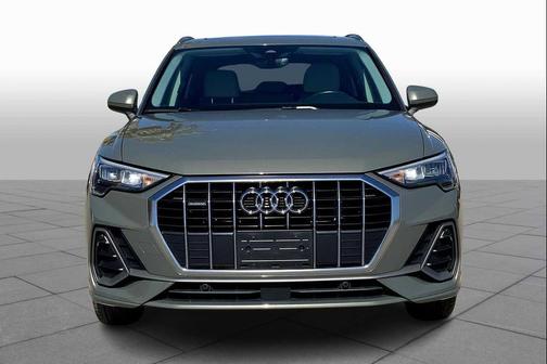 2022 Audi Q3 45 S line Premium