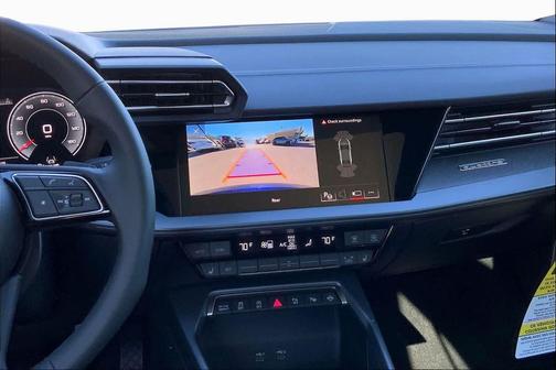 Navarra Blue me 2026 Audi A3 Premium