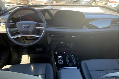 2025 Audi Q6 e-tron Premium Plus quattro