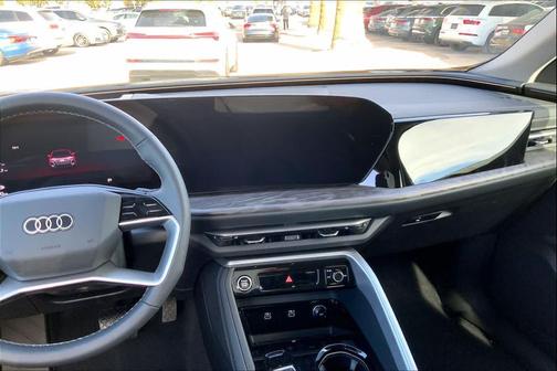 2025 Audi Q5 Premium Plus TFSI quattro S tronic