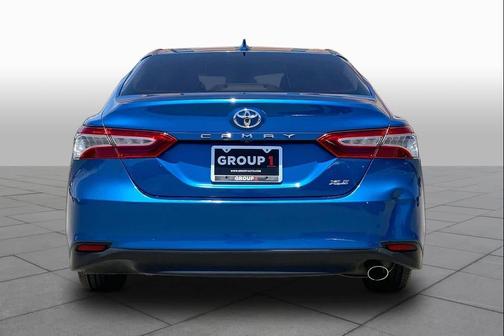 Blue Streak Metallic 2019 Toyota Camry XLE