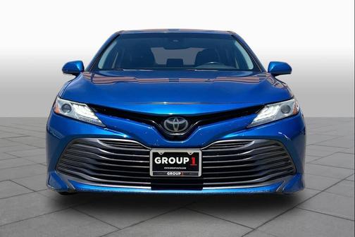 Blue Streak Metallic 2019 Toyota Camry XLE