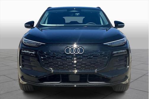 2025 Audi Q6 e-tron Premium Plus quattro