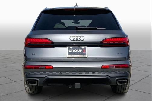 2026 Audi Q7 45 Premium Plus