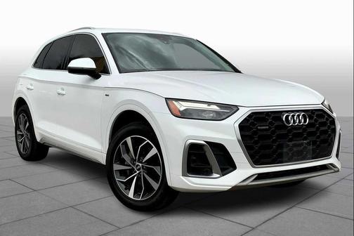 Ibis White 2022 Audi Q5 45 S line Premium Plus