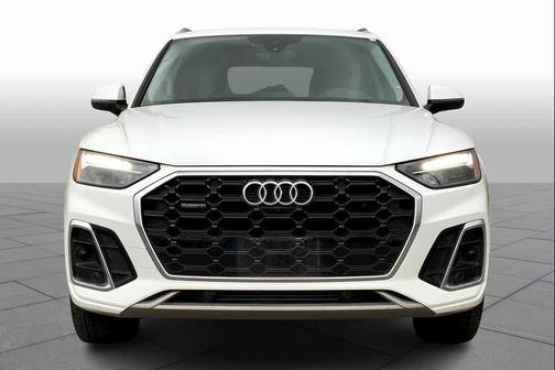 Ibis White 2022 Audi Q5 45 S line Premium Plus