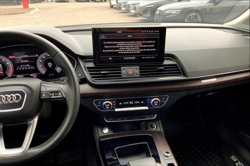 Ibis White 2022 Audi Q5 45 S line Premium Plus