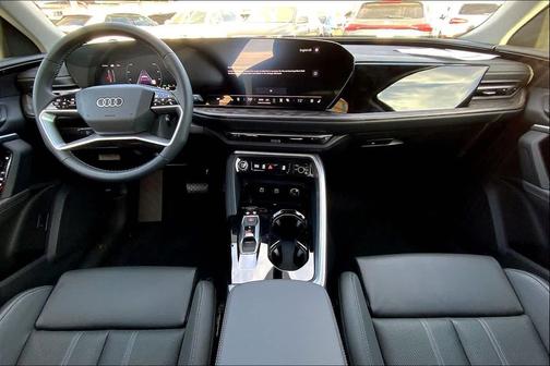 2025 Audi Q5 Premium Plus TFSI quattro S tronic