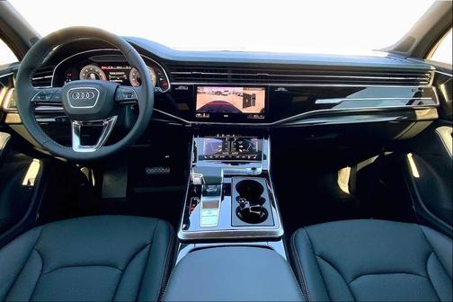 Samurai Gray me 2026 Audi Q7 55 Premium Plus