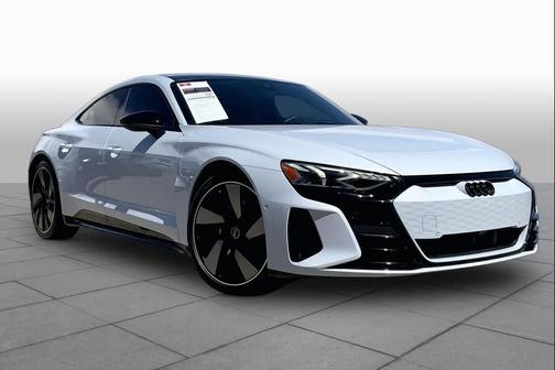 Suzuka Gray Metallic 2024 Audi e-tron GT Prestige quattro