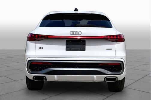 Arkona White/Z9 2026 Audi Q5 Sportback Premium Plus TFSI quattro S tronic