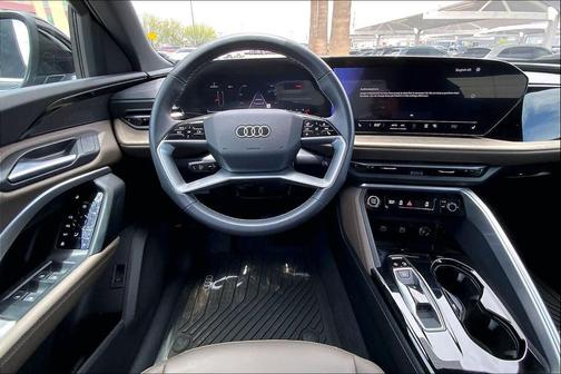 Mythos Black Metallic 2025 Audi Q5 Premium TFSI quattro S tronic