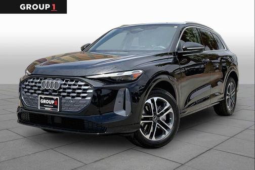 Mythos Black Metallic 2025 Audi Q5 Premium TFSI quattro S tronic